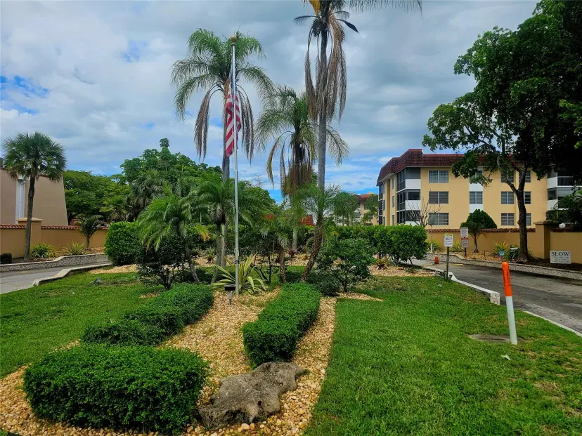 Picture of 4172 Inverrary Dr 410, Lauderhill FL 33319