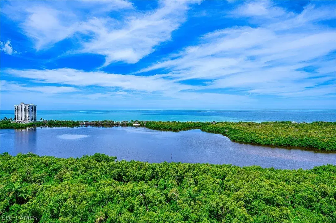 Picture of 5550 Heron Point Dr 1503, Naples, FL 34108