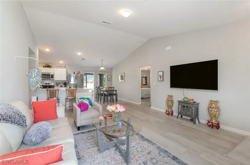 Picture of 2804 NE 2Nd Pl, Cape Coral FL 33909