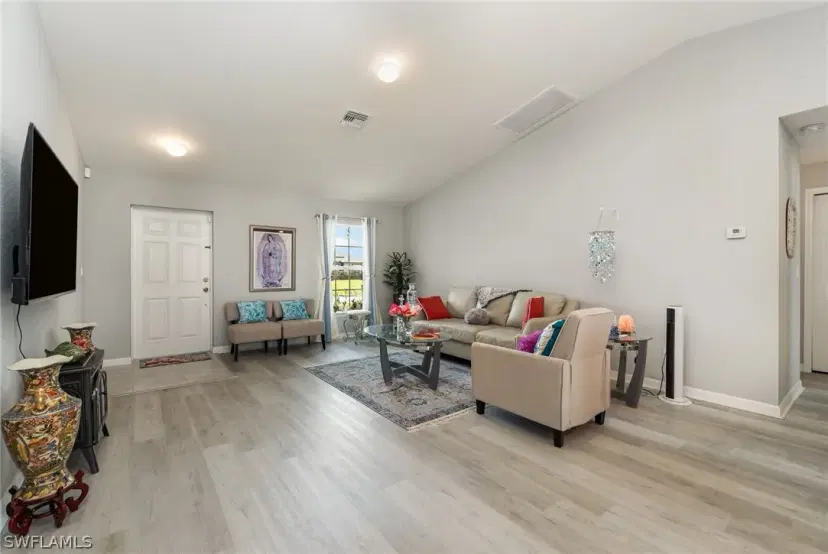 Picture of 2804 NE 2Nd Pl, Cape Coral FL 33909