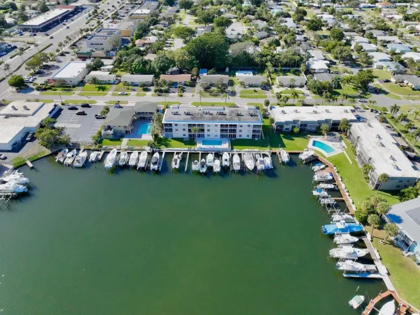 Picture of 312 Northlake Drive 104, North Palm Beach FL 33408