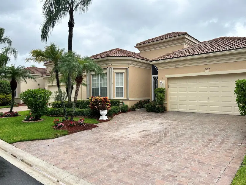 Picture of 7144 Demedici Circle, Delray Beach FL 33446
