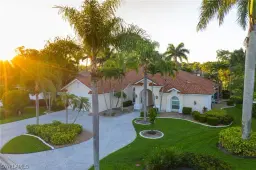 Picture of 201 Muirfield Cir, Naples, FL 34113