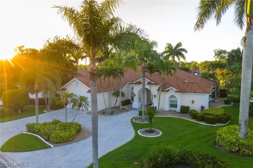 Picture of 201 Muirfield Cir, Naples FL 34113