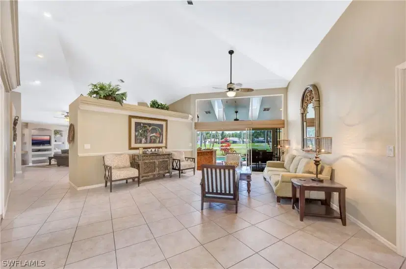 Picture of 201 Muirfield Cir, Naples FL 34113