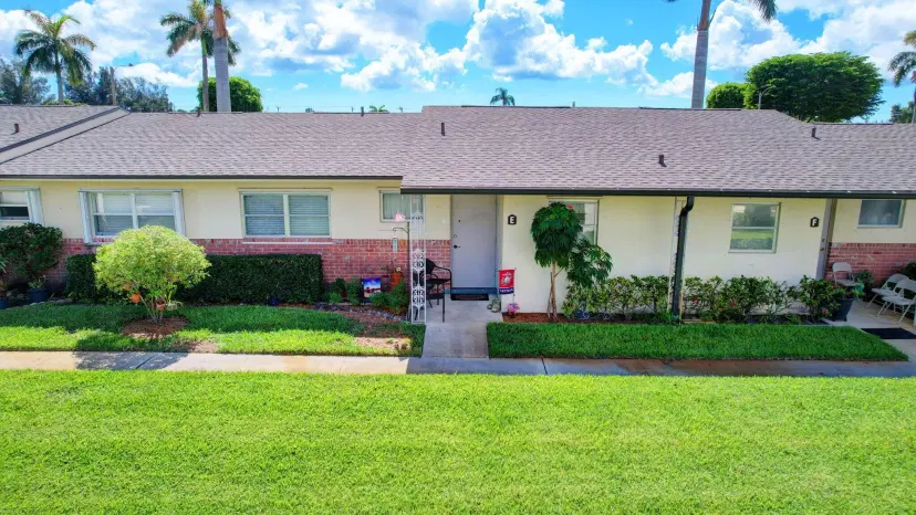 Picture of 2811 Ashley Drive E E, West Palm Beach FL 33415