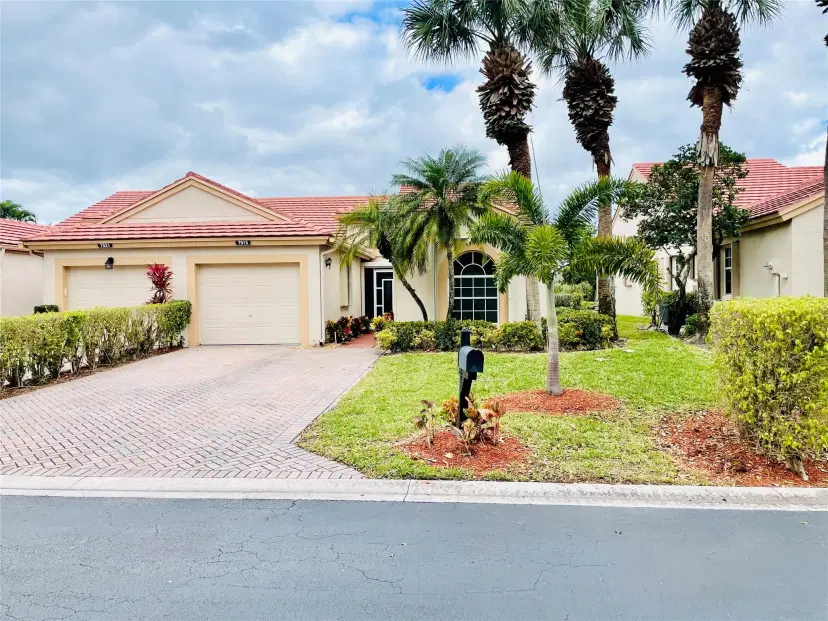 Picture of 7915 Coral Pointe Dr 0, Delray Beach FL 33446
