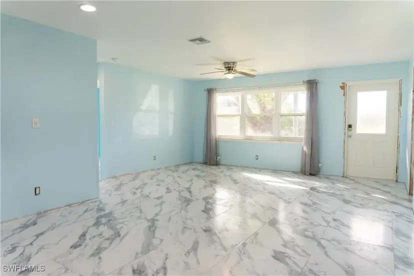 Picture of 1187 Betmar Blvd W, North Fort Myers FL 33903