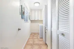 Picture of 7115 Lakeridge Ct # 215, Fort Myers, FL 33907