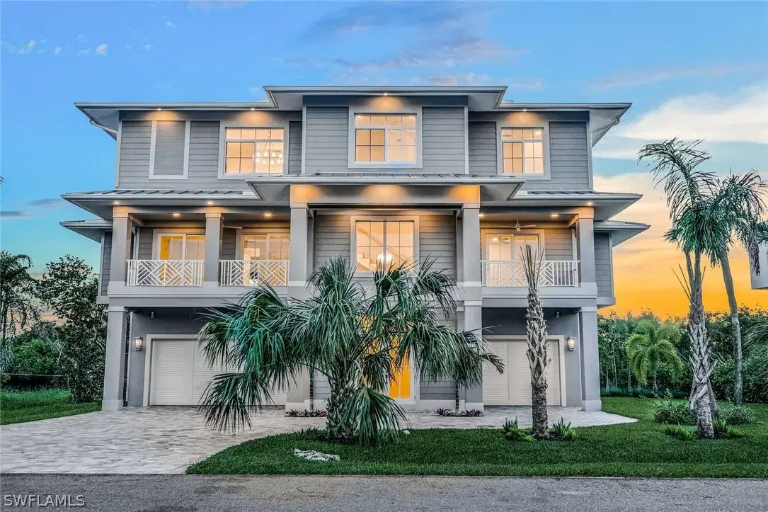 Picture of 700 Waterside Dr, Marco Island, FL 34145