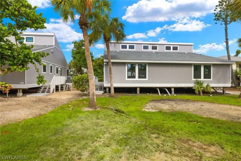 Picture of 745 Cardium St, Sanibel FL 33957