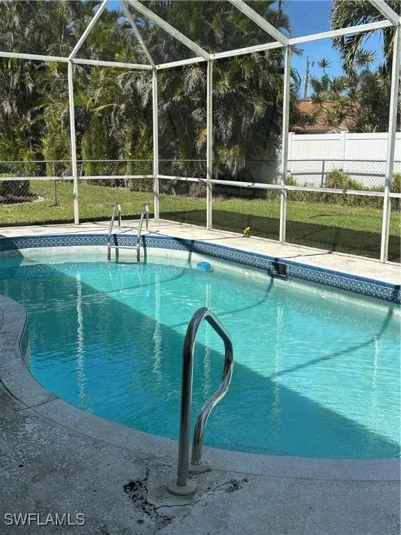 Picture of 401 SW 52Nd St, Cape Coral FL 33914