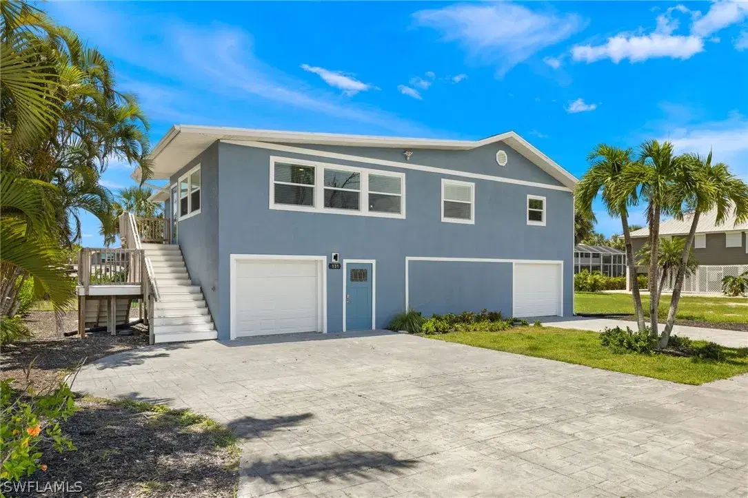 Picture of 131 Gulf Island Dr, Fort Myers Beach, FL 33931