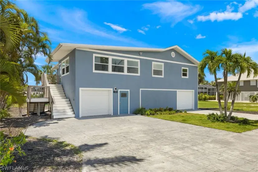 Picture of 131 Gulf Island Dr, Fort Myers Beach FL 33931