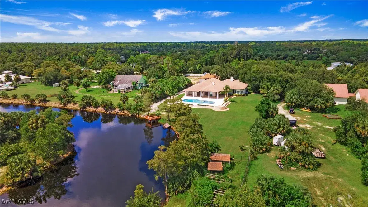 Picture of 780 25Th St Sw, Naples, FL 34117