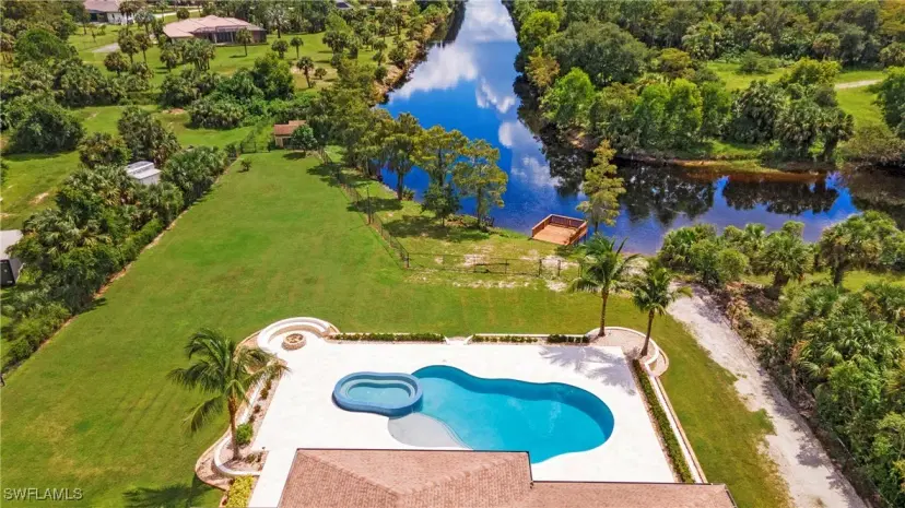 Picture of 780 25Th St Sw, Naples FL 34117