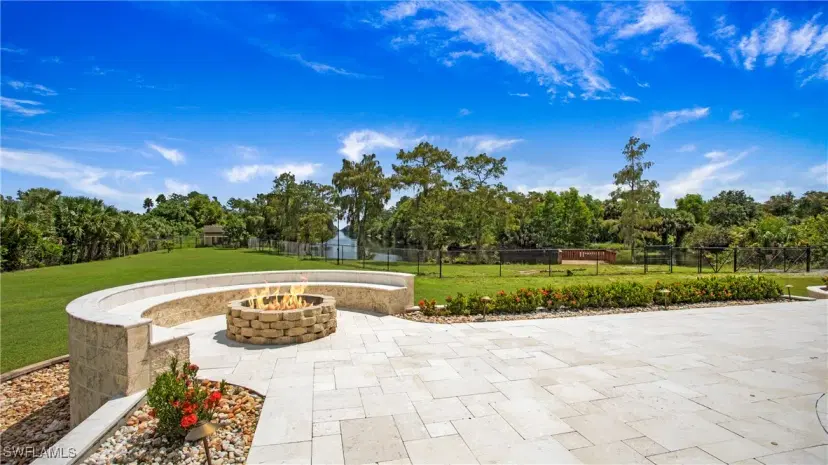 Picture of 780 25Th St Sw, Naples FL 34117