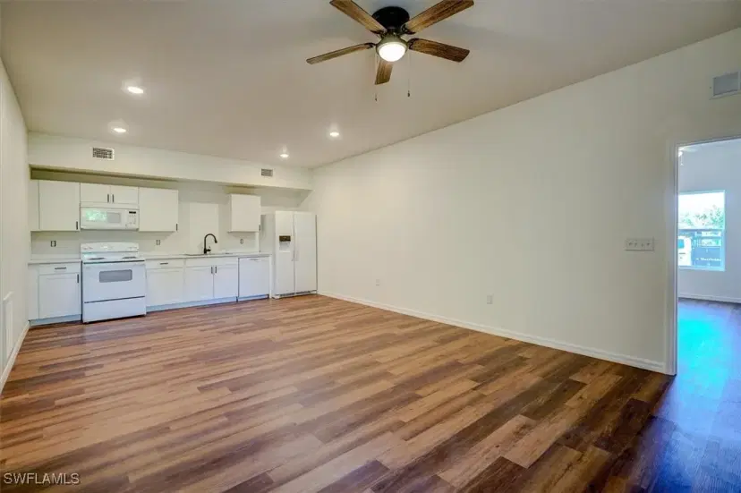 Picture of 3835 Lora St, Fort Myers FL 33916