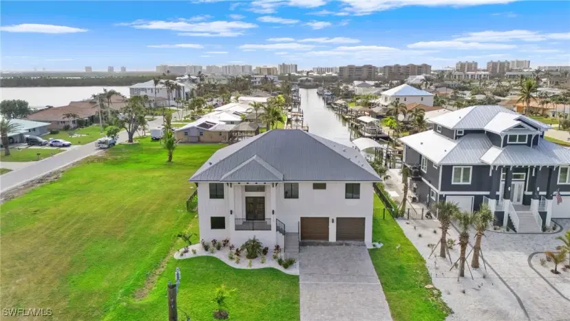 Picture of 276 Albatross St, Fort Myers Beach FL 33931