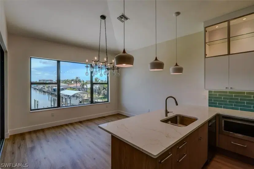 Picture of 276 Albatross St, Fort Myers Beach FL 33931