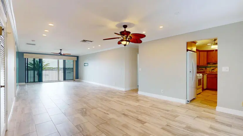 Picture of 624 SW Saint Lucie Crescent 302, Stuart FL 34994