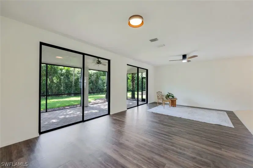 Picture of 15462 Summit Place Cir 123, Naples FL 34119