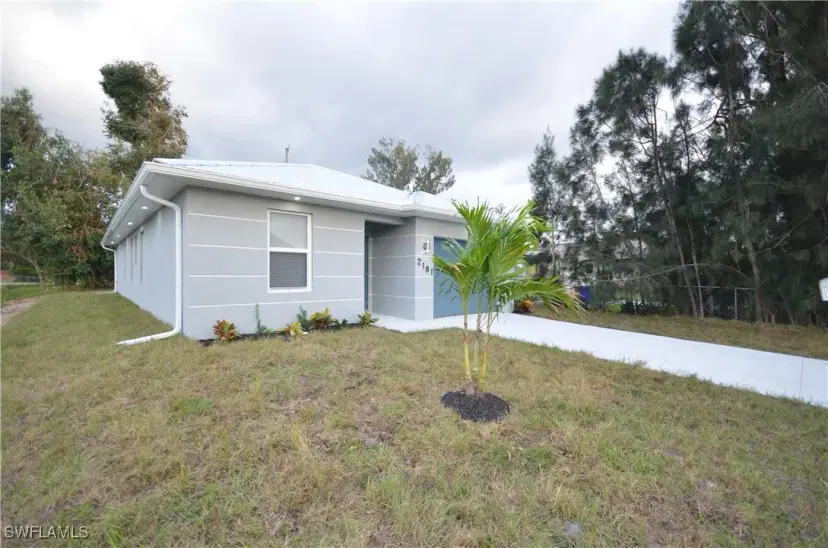 Picture of 2181 Mitchell Ct, Fort Myers FL 33916