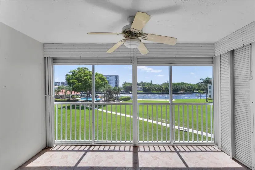 Picture of 3150 NE 48Th Ct 303, Lighthouse Point FL 33064