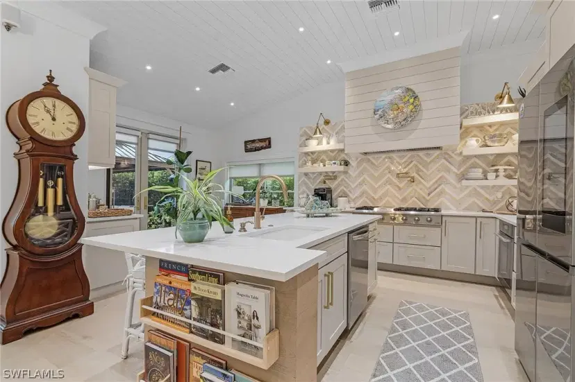 Picture of 1344 Monarch Cir, Naples FL 34116