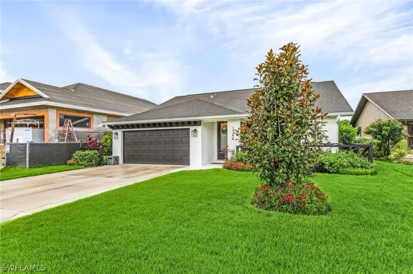 Picture of 1344 Monarch Cir, Naples FL 34116