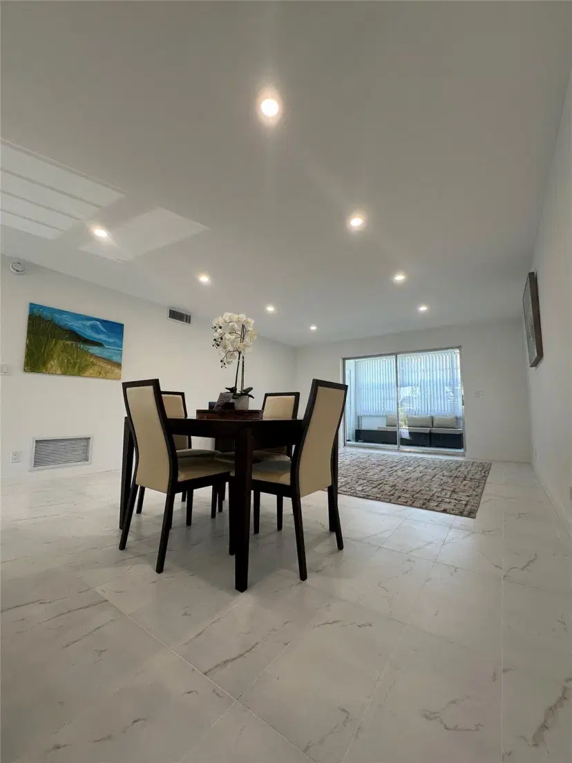 Picture of 2300 NE 1St Ln 201, Boynton Beach FL 33435