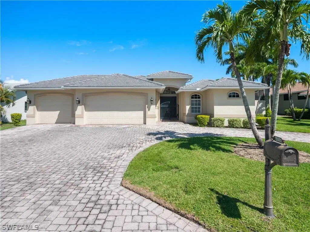 Picture of 4856 Conover Ct, Fort Myers, FL 33908