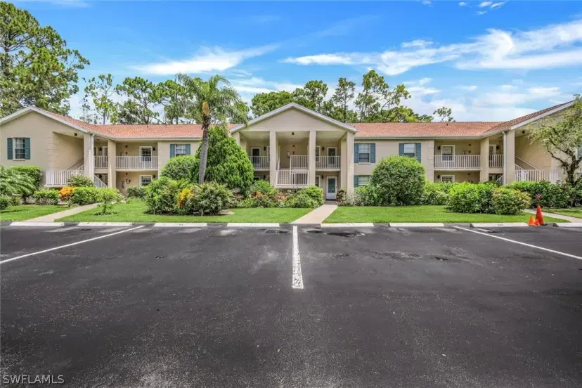 Picture of 1704 Kings Lake Blvd 7, Naples FL 34112