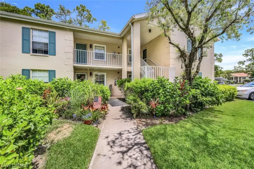 Picture of 1704 Kings Lake Blvd 7, Naples FL 34112