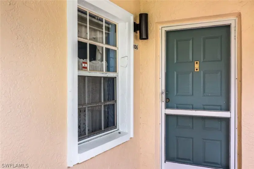 Picture of 1704 Kings Lake Blvd 7, Naples FL 34112