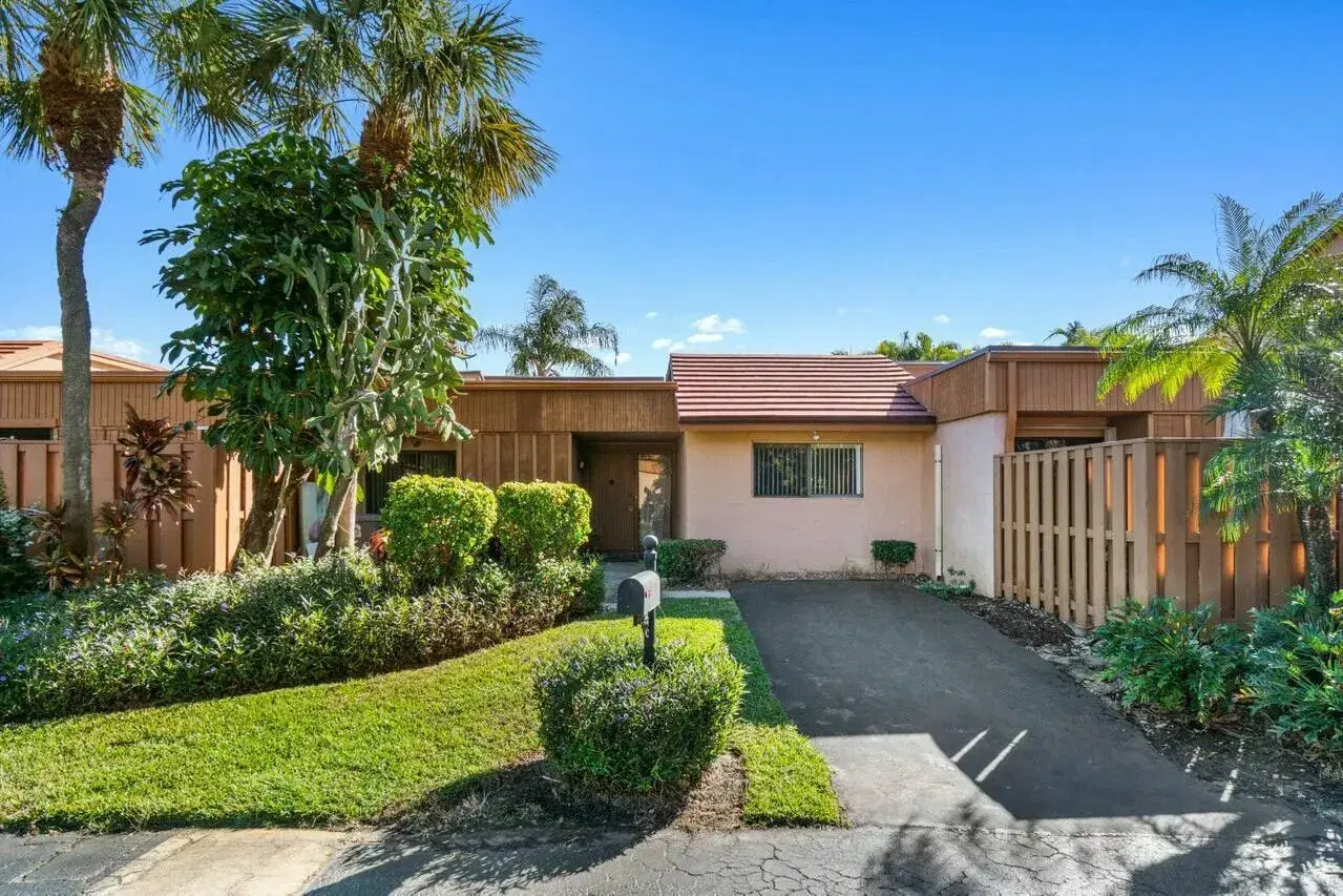Picture of 5366 Stonybrook Lane, Boynton Beach, FL 33437