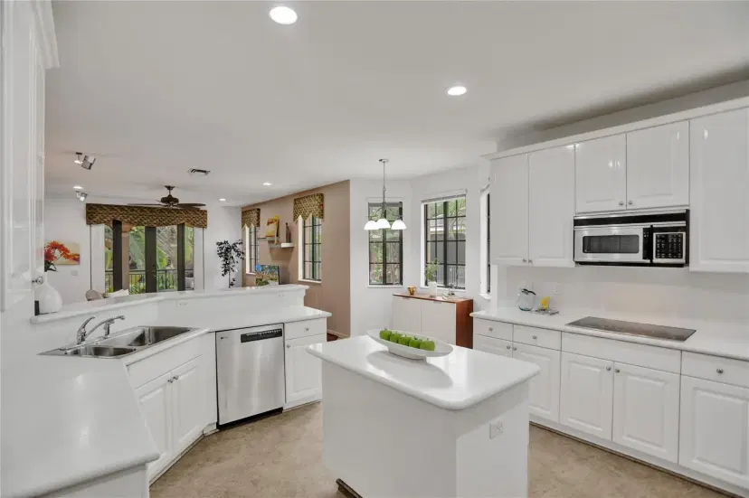 Picture of 2678 Center Court Dr 2678, Weston FL 33332