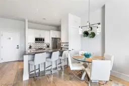 Picture of 101 8Th St S 306, Naples, FL 34102