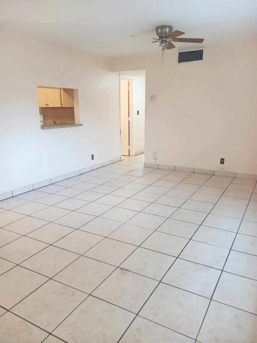 Picture of 2905 Pierce St 10, Hollywood FL 33020