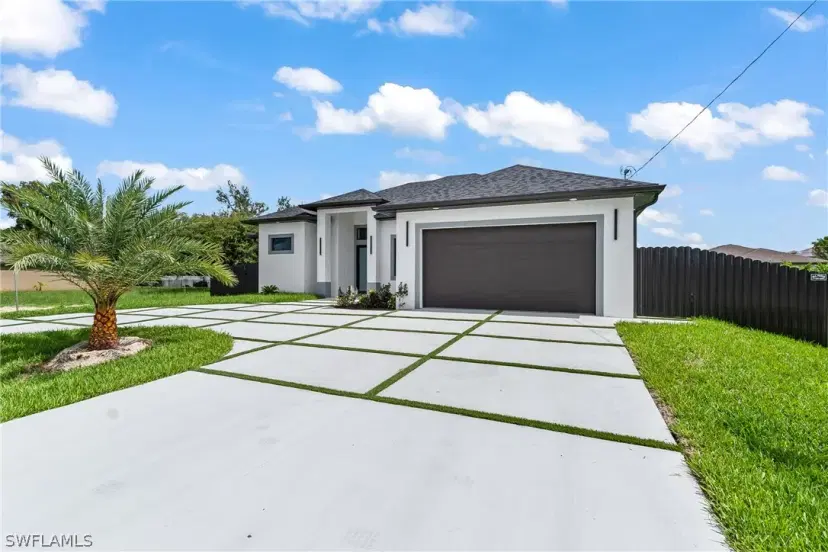 Picture of 1809 SW Trafalgar Pkwy, Cape Coral FL 33991