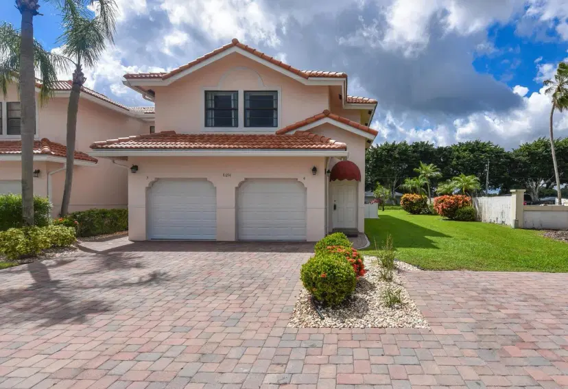 Picture of 8694 Via Reale 4 (61U), Boca Raton FL 33496