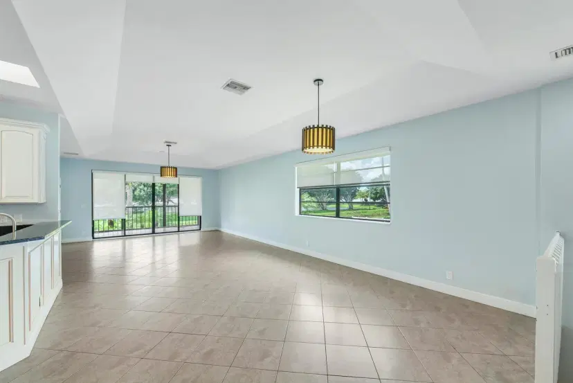 Picture of 8694 Via Reale 4 (61U), Boca Raton FL 33496