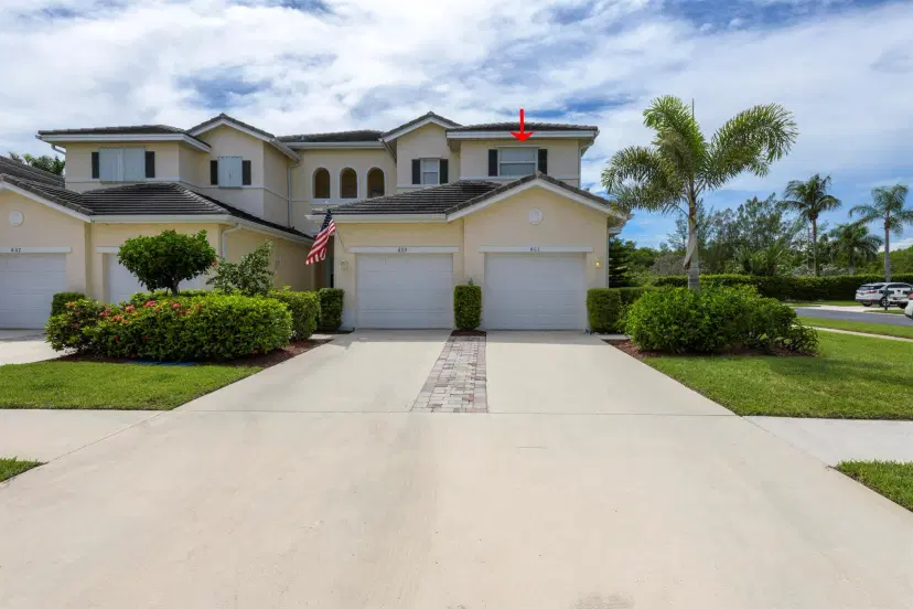 Picture of 601 Southstar Drive, Fort Pierce FL 34949