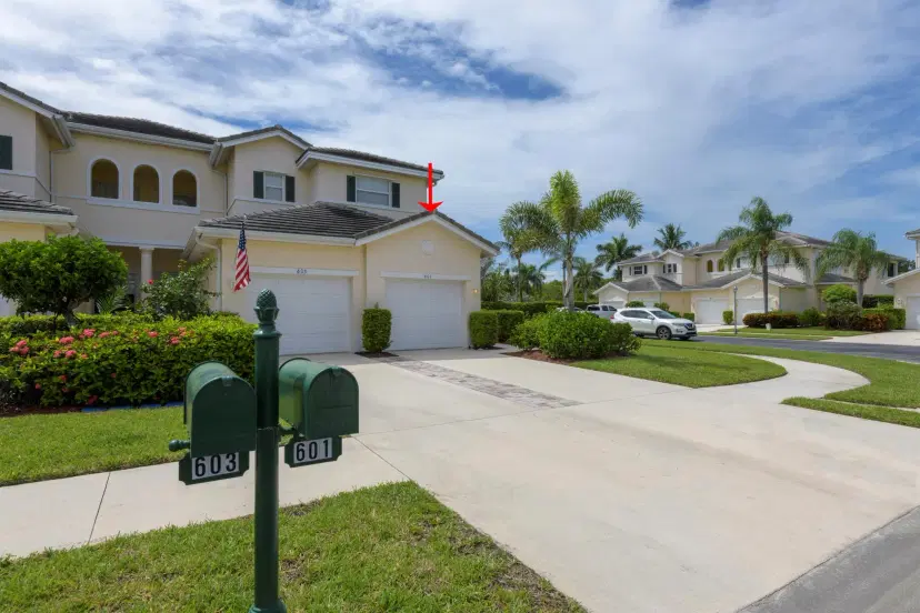 Picture of 601 Southstar Drive, Fort Pierce FL 34949