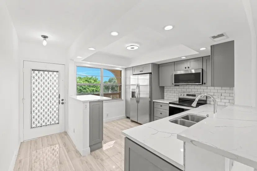 Picture of 2304 Lucaya Ln B4, Coconut Creek FL 33066