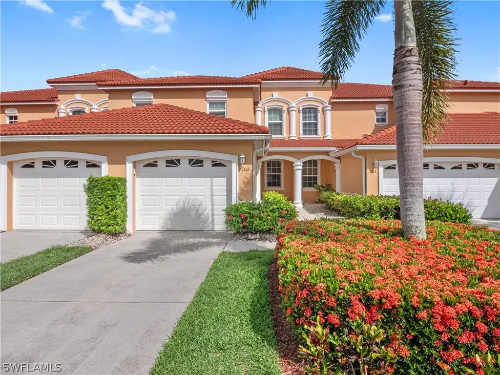 Picture of 13971 Eagle Ridge Lakes Dr 102, Fort Myers, FL 33912