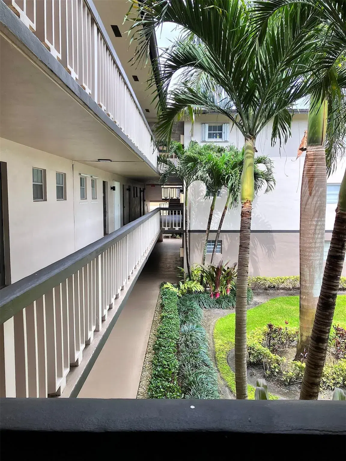 Picture of 4900 Washington St 211, Hollywood, FL 33021