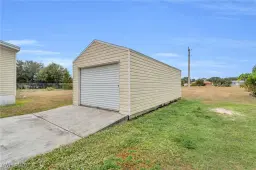 Picture of 4185 Tanglewood Ln, Labelle, FL 33935