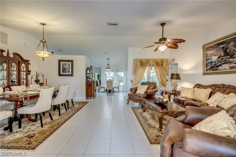 Picture of 1802 SE 16Th St, Cape Coral FL 33990