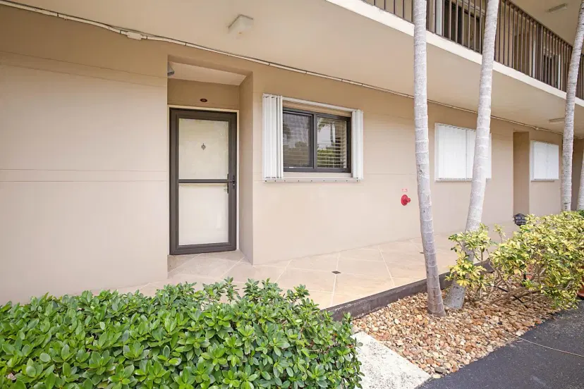 Picture of 3605 S Ocean Boulevard 111, South Palm Beach FL 33480